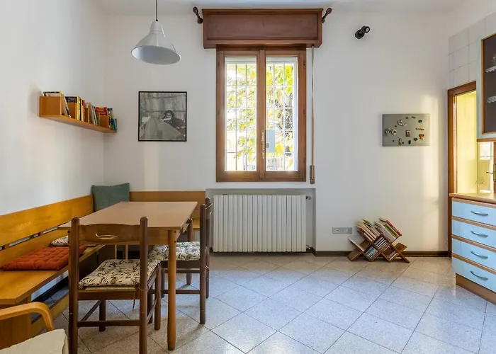 Classic Style Apartment By Wonderful Italy